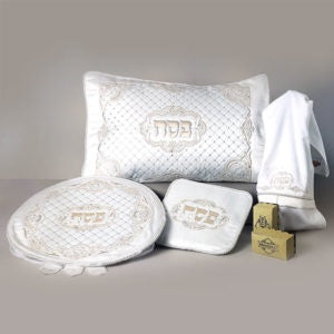 Pesach Set 540 {Holiday-Pesach-Matzah Tash & Pesach Set} Manchester Judaica