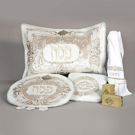 Pesach Set 555 {Holiday-Pesach-Matzah Tash & Pesach Set} Manchester Judaica